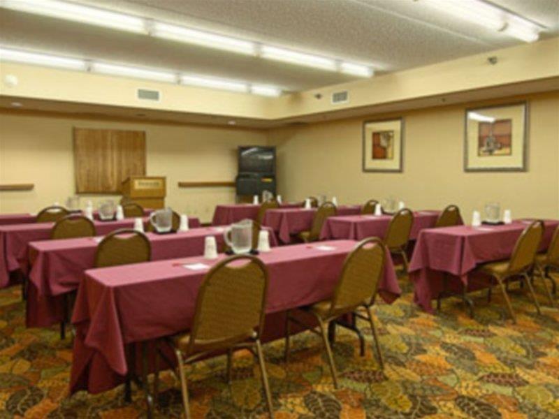 Holiday Inn Indianapolis - Airport Area N By Ihg Экстерьер фото